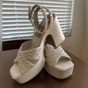 Dolce Vita Pearl Heels